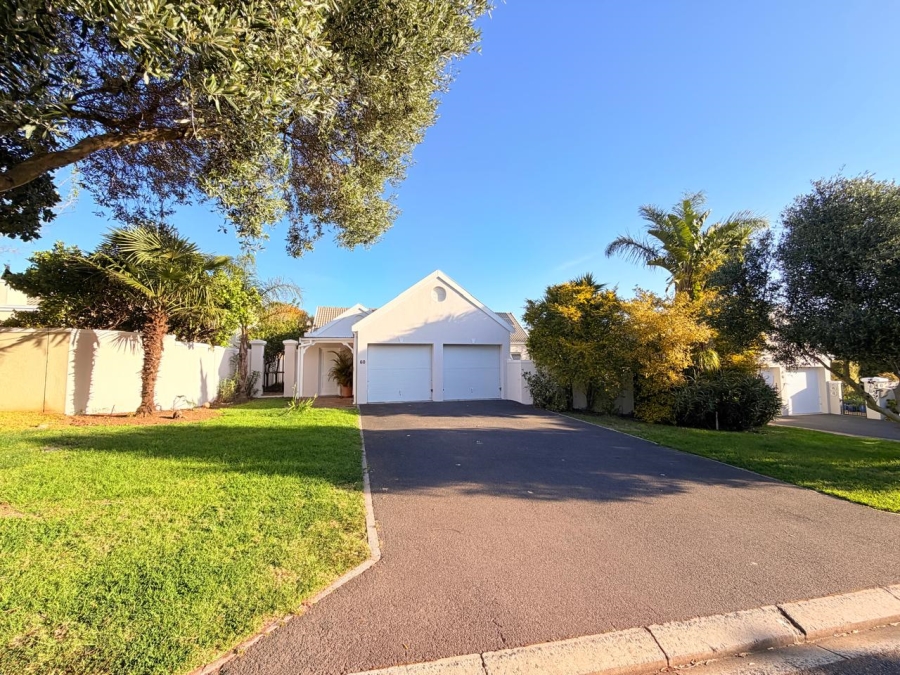 To Let 3 Bedroom Property for Rent in Pinehurst Western Cape